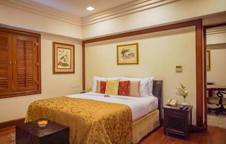 Luxury Accommodation - Club Suites